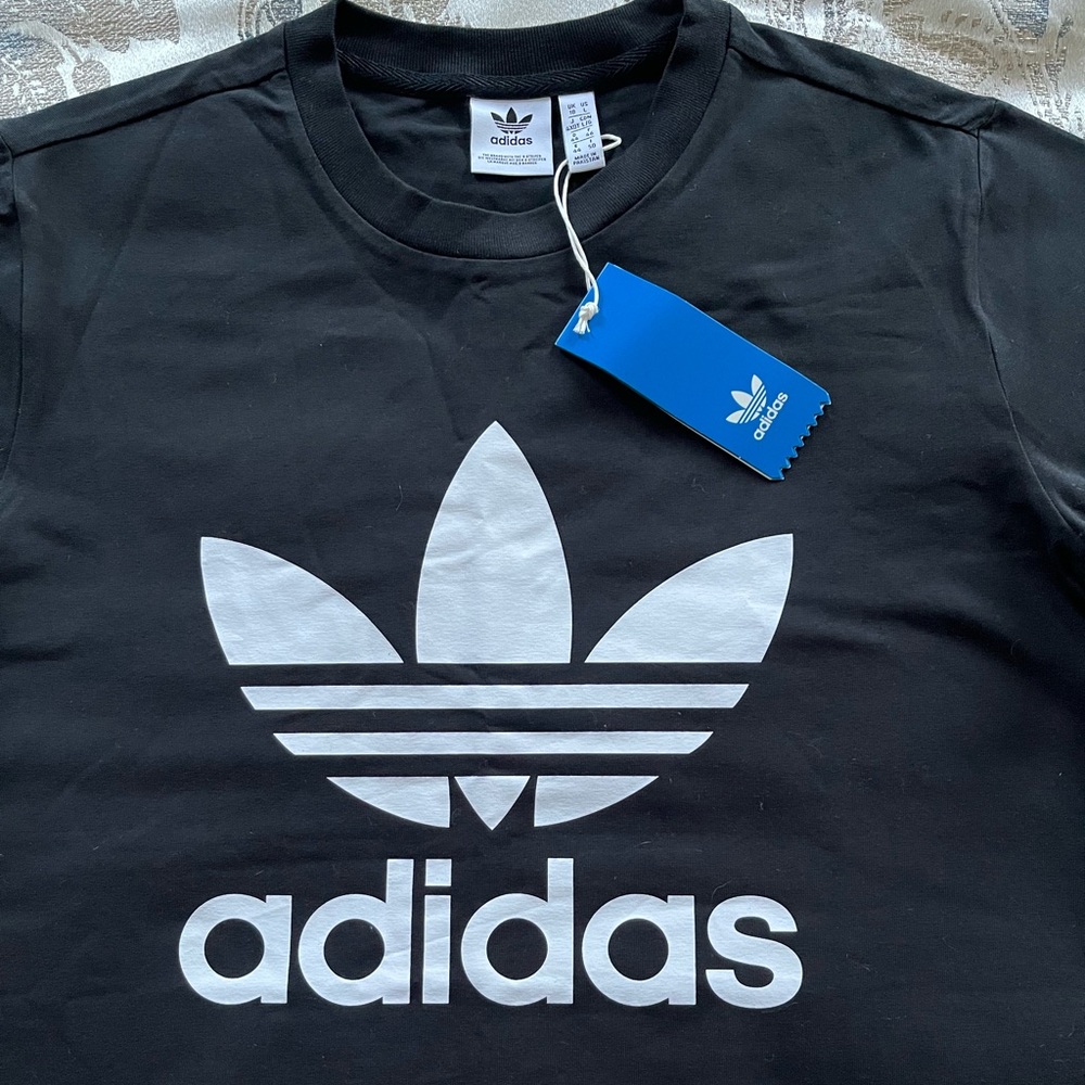 Adidas women’s T-shirt new with tags
